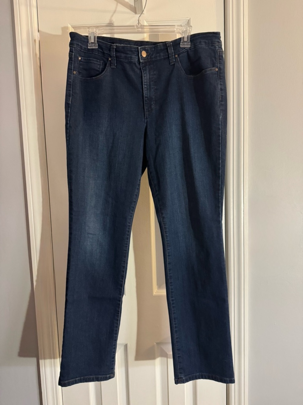 Macy’s Charter Club Lexington Straight Dark Wash Straight Leg Jeans Size 14 - Picture 1 of 10